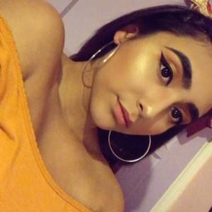 Meet your Posher, Elena